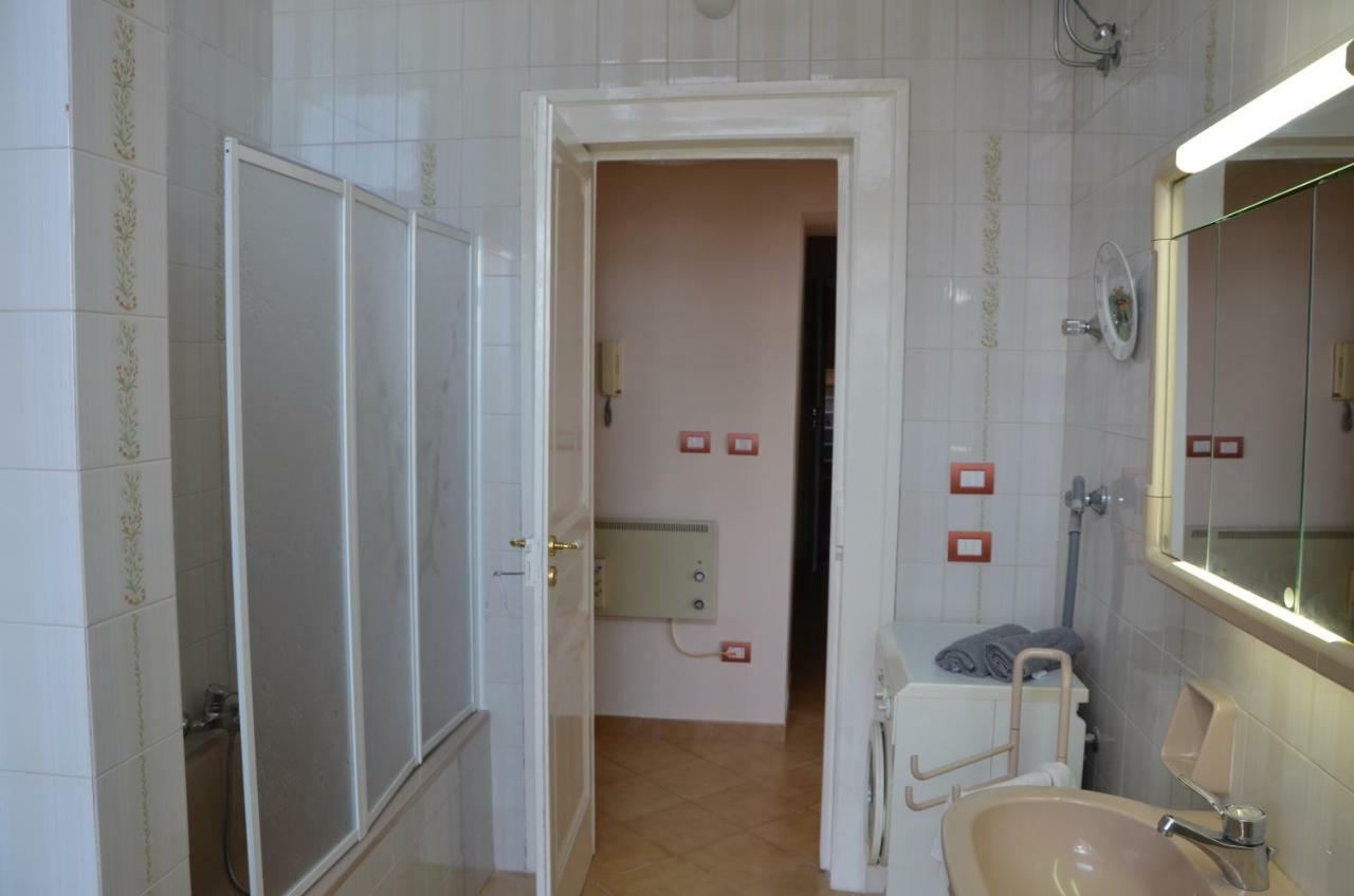 Appartamento Panoramico "Il Glicine" Nápoles Exterior foto