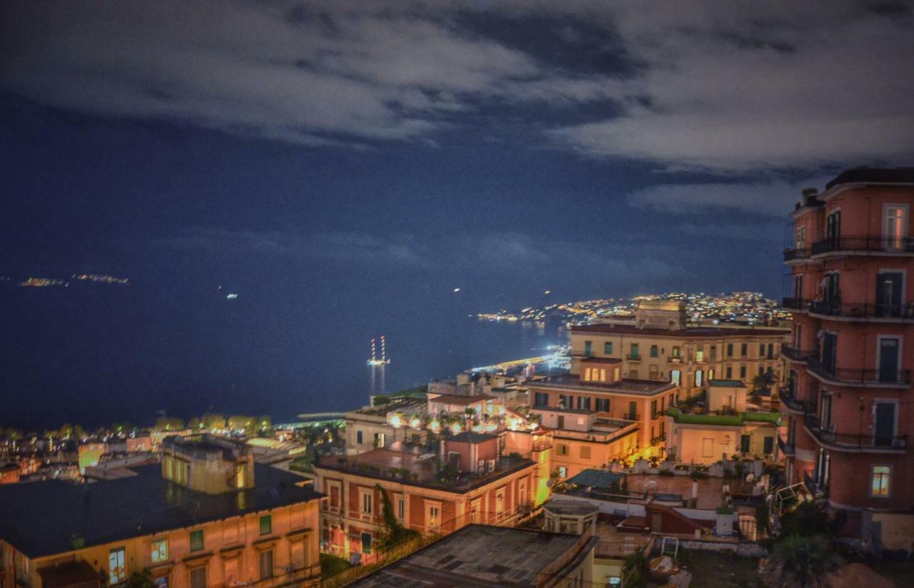 Appartamento Panoramico "Il Glicine" Nápoles Exterior foto